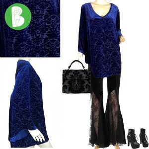 AVENUE BLUE & BLACK VELOUR BELL SLEEVE BLOUSE (18/20)